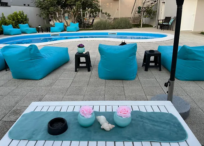 Infinity 아파트 *